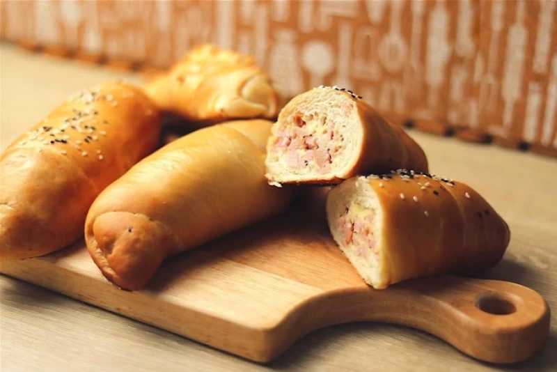 Cachitos Venezolanos Caseros: Receta Fácil y Deliciosa para Desayunar imagen de los cachitos venezolanos